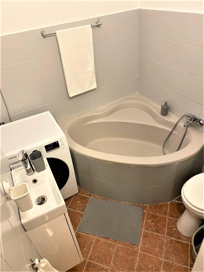 Quiet And Private Studio In The Center Apartment บูดาเปสต์ ภายนอก รูปภาพ