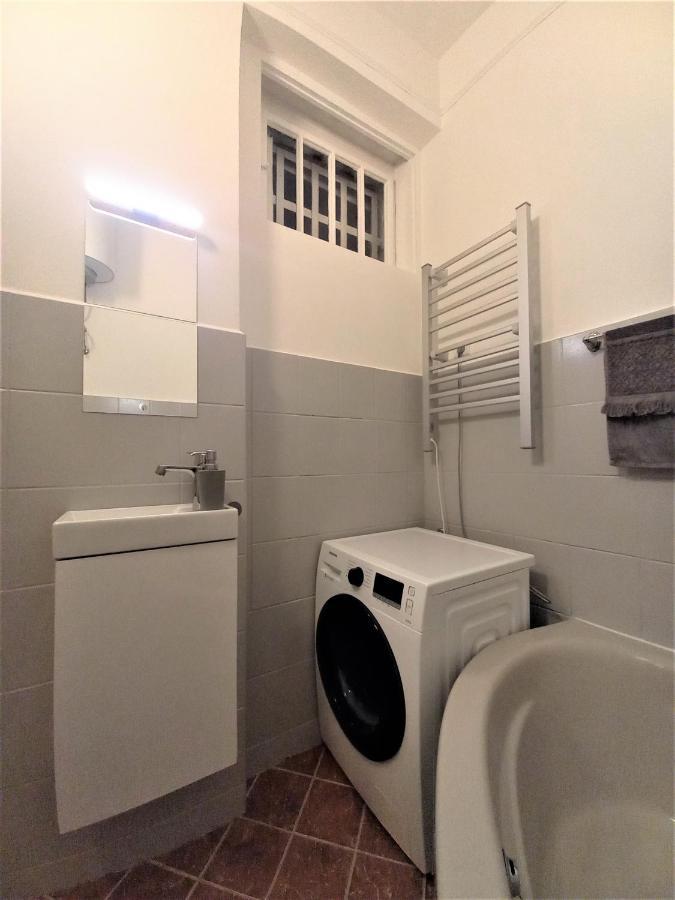Quiet And Private Studio In The Center Apartment บูดาเปสต์ ภายนอก รูปภาพ